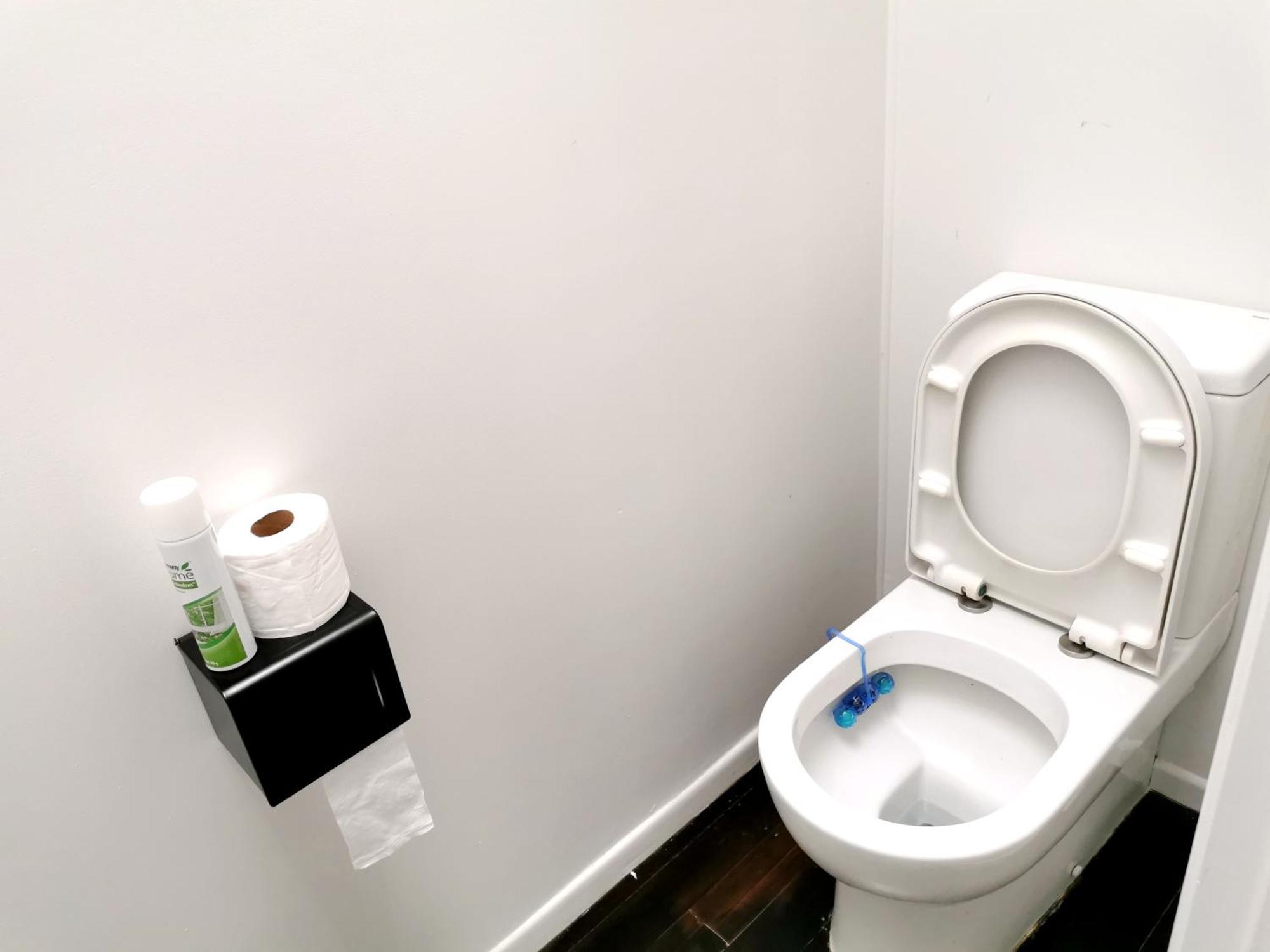 Separate Entry Guest Room With Private Bathroom In Forrest Hill Auckland Bagian luar foto