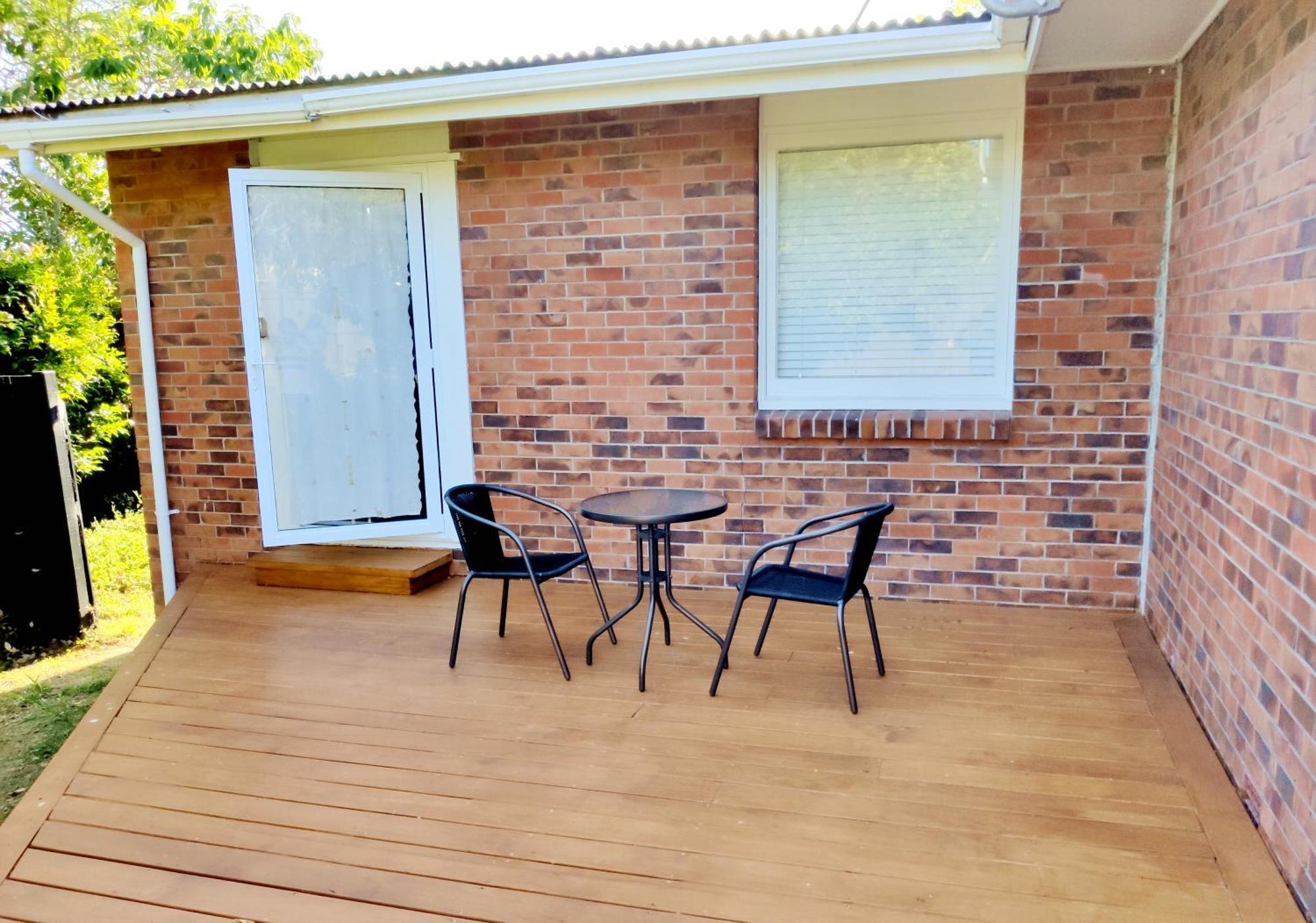 Separate Entry Guest Room With Private Bathroom In Forrest Hill Auckland Bagian luar foto
